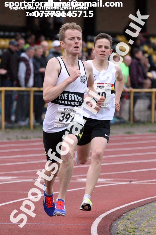 Noth Eastern Grand Prix 800 metres, North Eastern Grand Prix, Monkton Stadium, Jarrow. Photo: David T. Hewitson/Sports for All Pics